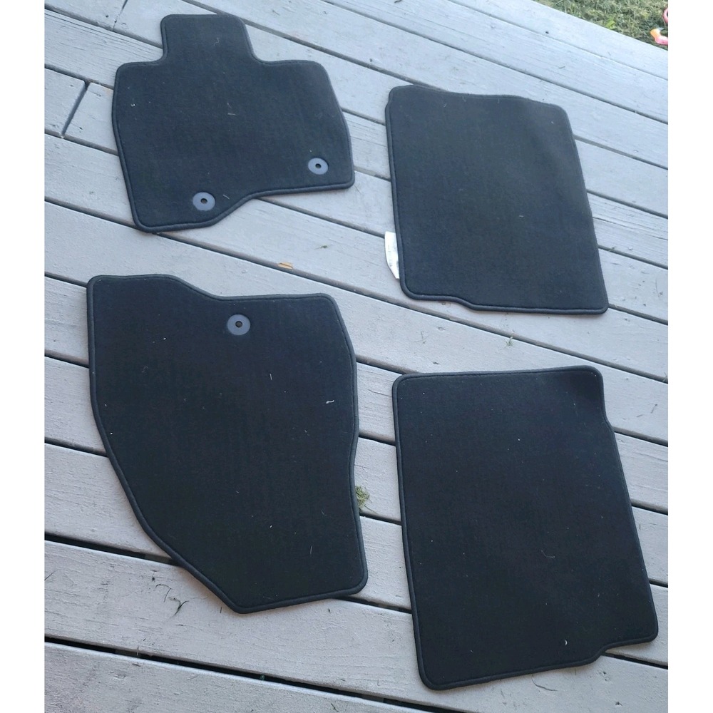 Genuine OEM Ford Explorer 2016-2019 Carpet Floor Mats Black 4-Piece Set EUC